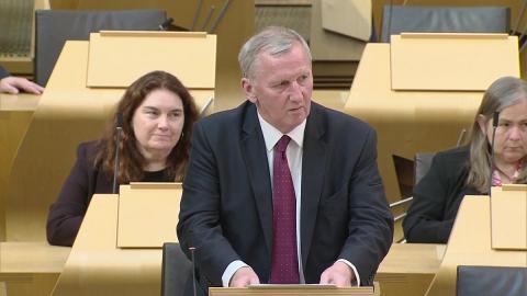 Alex Rowley MSP introduces the debate in Scottish Parliament on the physiotherapy workforce shortage